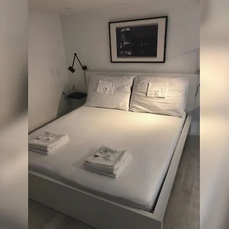 Jobelhome Calvin Lägenhet